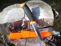 Нож Morakniv Companion F - в работе