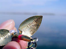 лепестки блесен Reel Pearl прочны и надежны