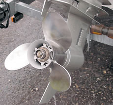 Здесь Tohatsu на&nbsp;всех диапазонах частот вращения был впереди