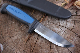 Нож Morakniv Pro S - в работе