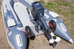 Транцевые колеса на лодку (110 - 140 kg) - с мотором