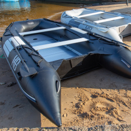 Лодка ПВХ Heavy Duty 370 AL Badger - вид с кормы