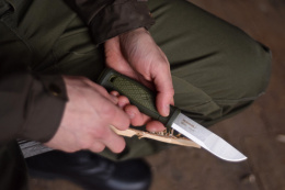 Нож Morakniv Kansbol - в работе Нож Morakniv Kansbol - в работе