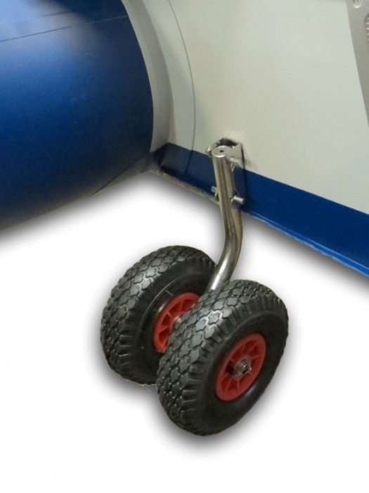 Транцевые колеса на лодку (140 - 150 kg) - на лодке