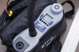 Электрический компрессор Браво BТP 12 D в работе