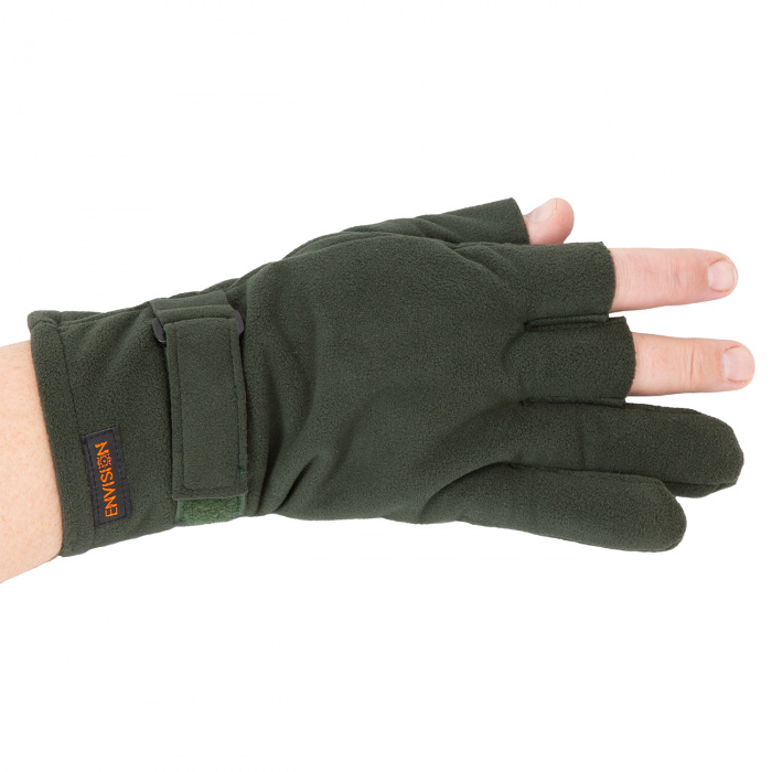 Перчатки без пальцев для рыбалки - на руке