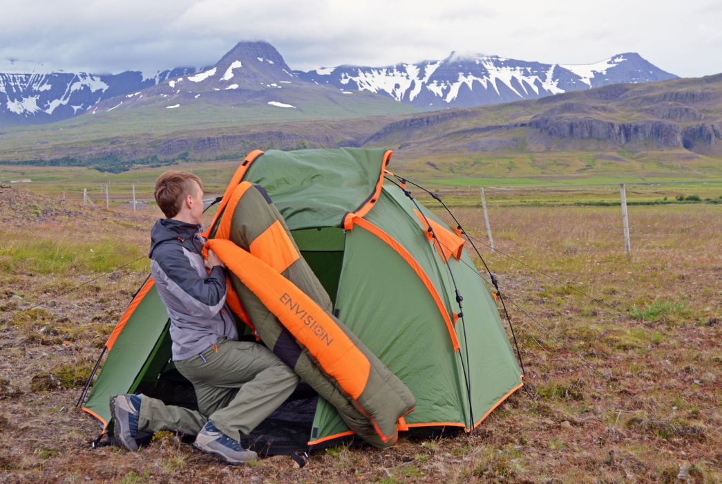 Палатка Envision 3, спальный мешок Saami Extreme