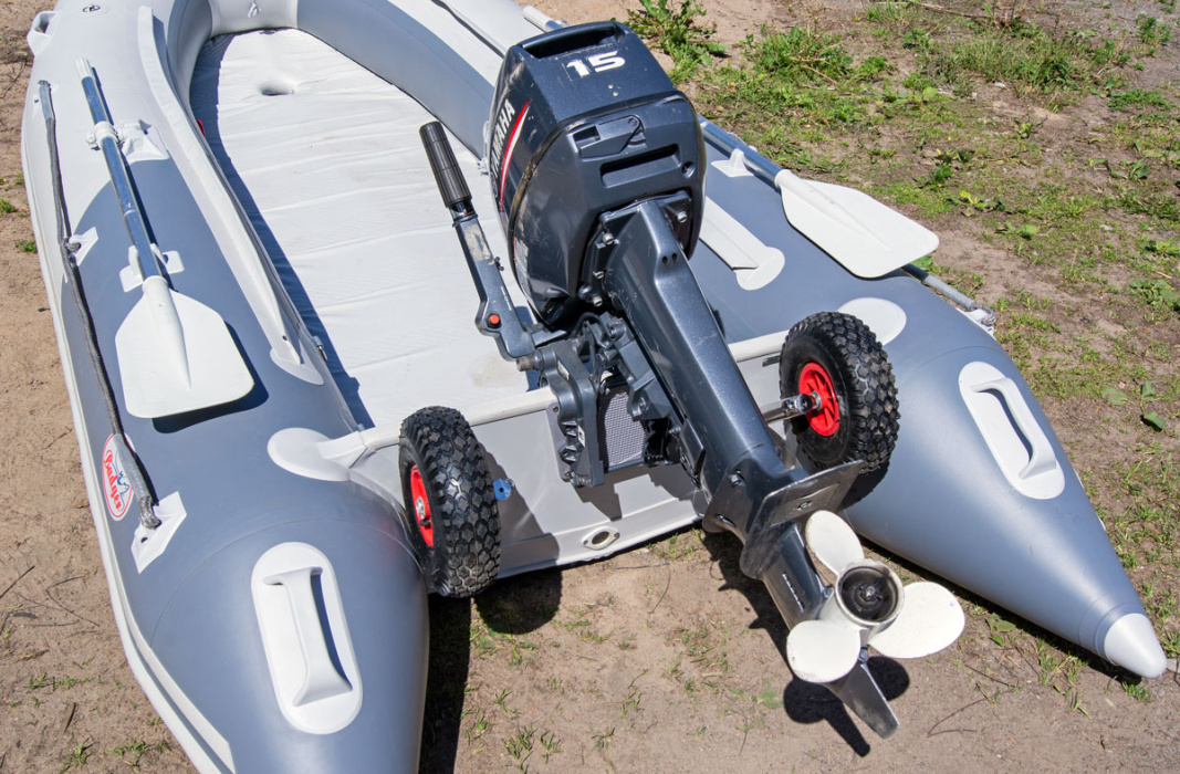 Транцевые колеса на лодку (110 - 140 kg) - с мотором