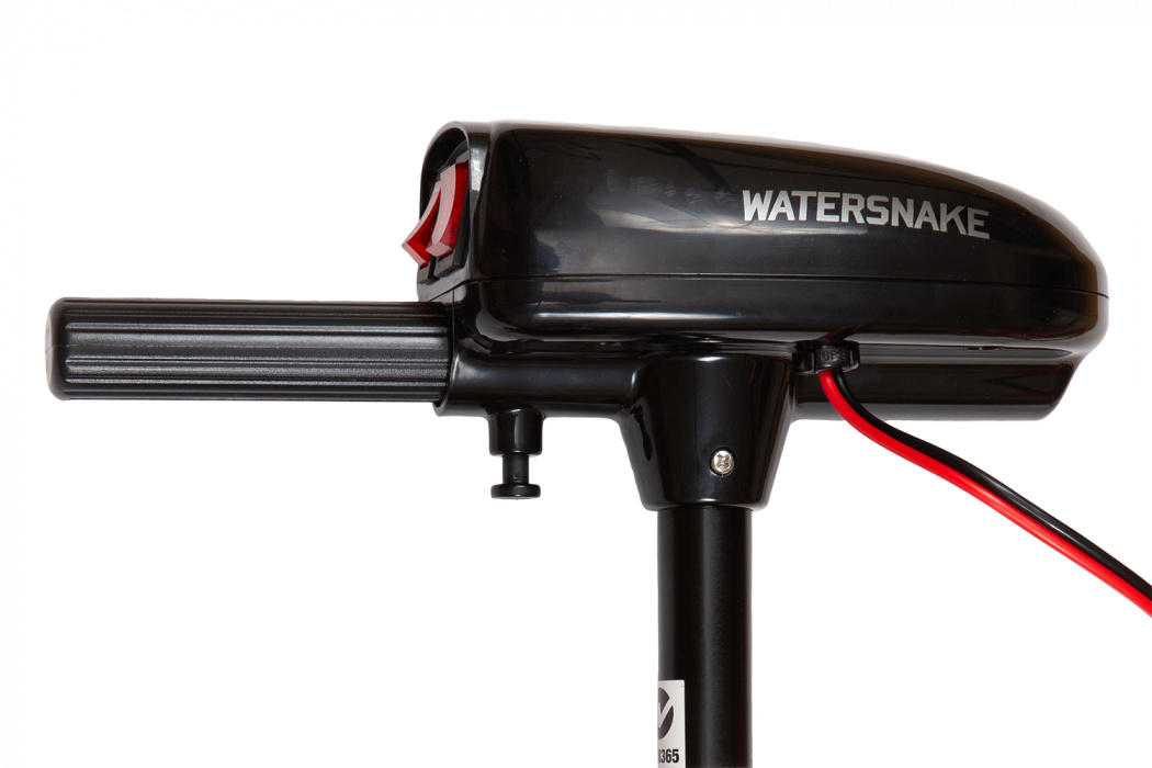 Лодочный электромотор WaterSnake T24-FW/24 - румпель в рабочем положении