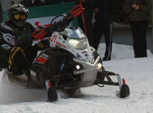 Гусеница Camoplast на снегоходе Ski-Doo
